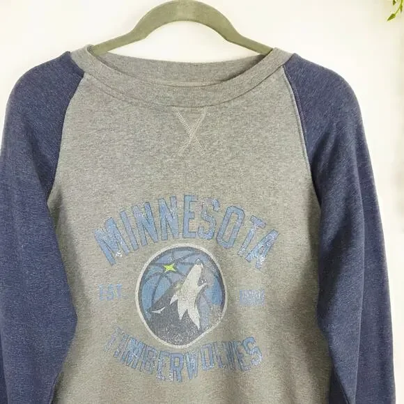 Minnesota Timberwolves Sweatshirt Medium Gray Blue Raglan NBA Athleisure Unisex - Picture 3 of 9